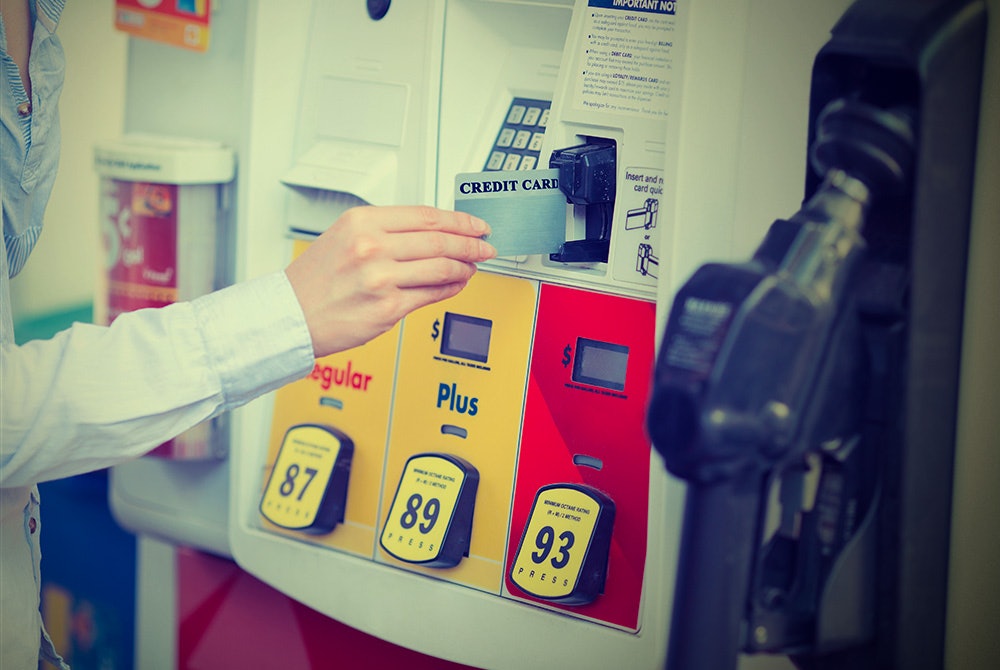 4 Things You Should Be Doing At the Gas Pump: Protect Your Money