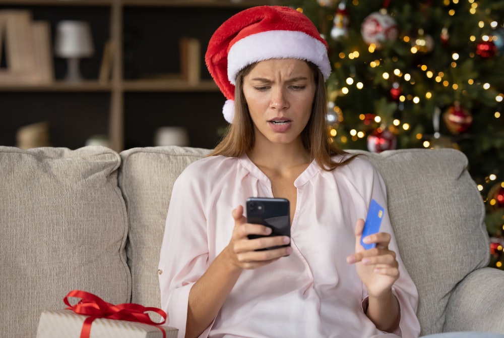 5 Holiday Scams Waiting to Steal Your Joy This Season