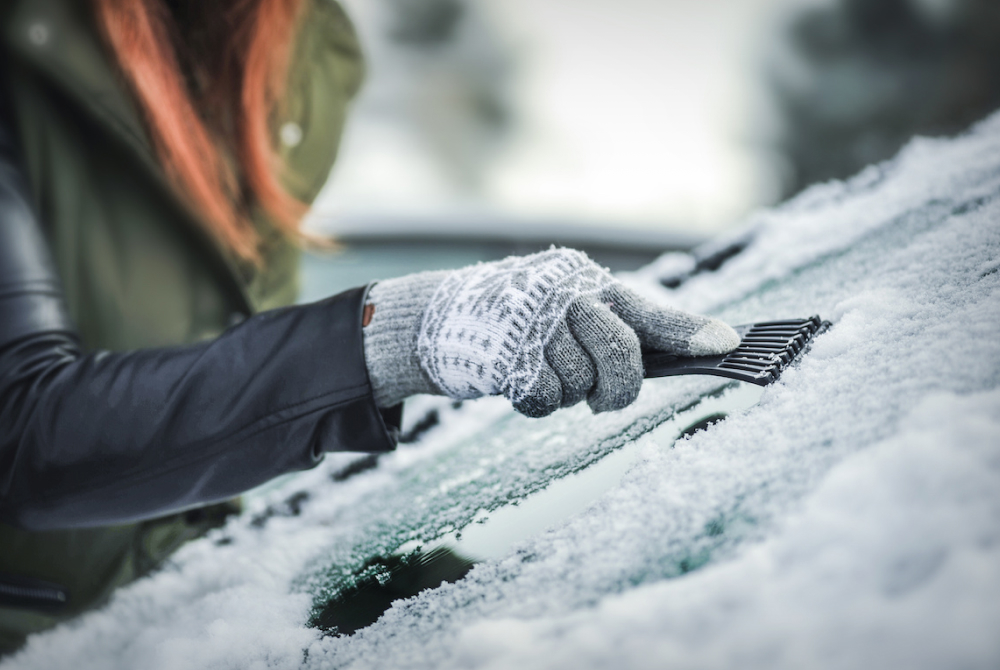 How to Get Ice Off a Windshield Quick & Safe Ways