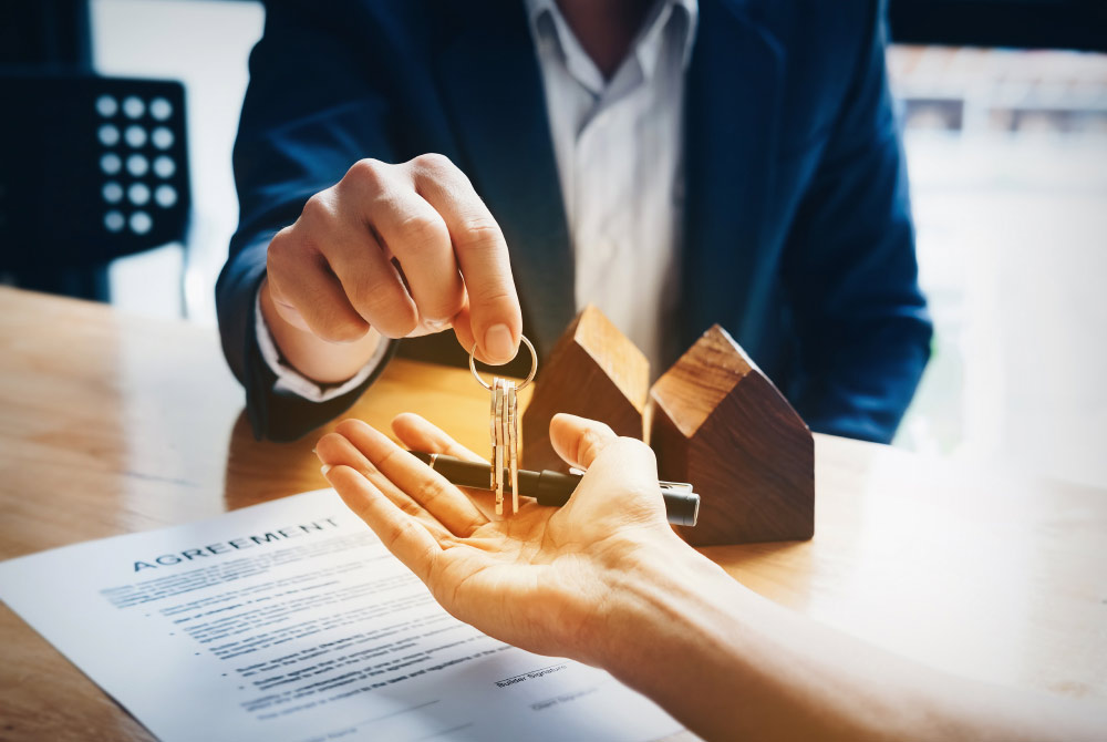 7 Steps to Safe Real Estate Transaction (How to Avoid Scams)